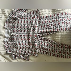 Roller rabbit long Christmas pajama set